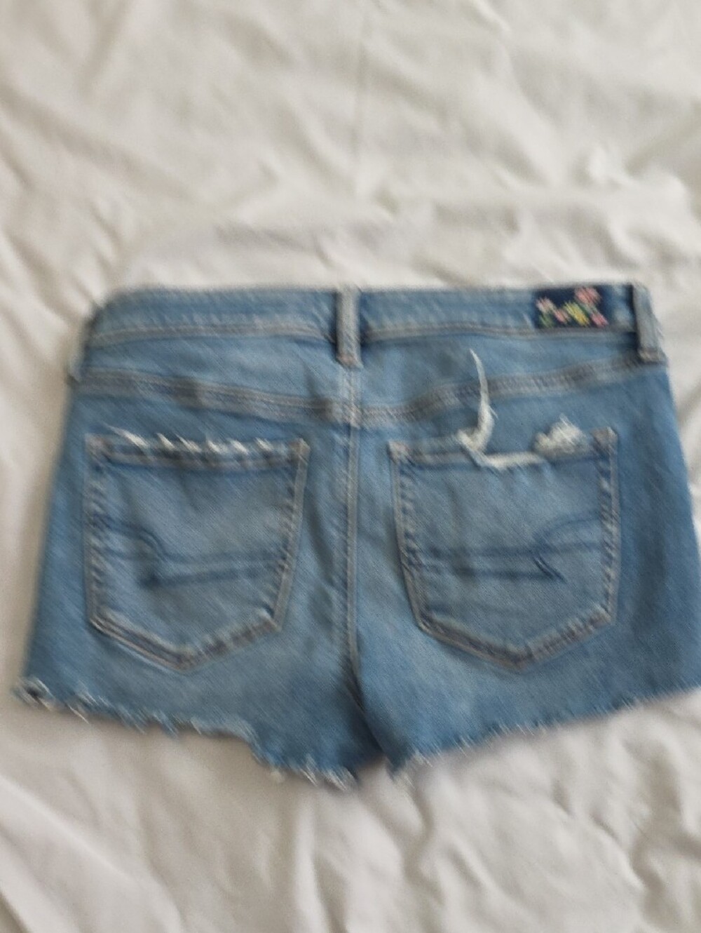 American Eagle Outfitters Washed Blue Distressed Denim Cutoff Shorts - Picture 4 of 4
